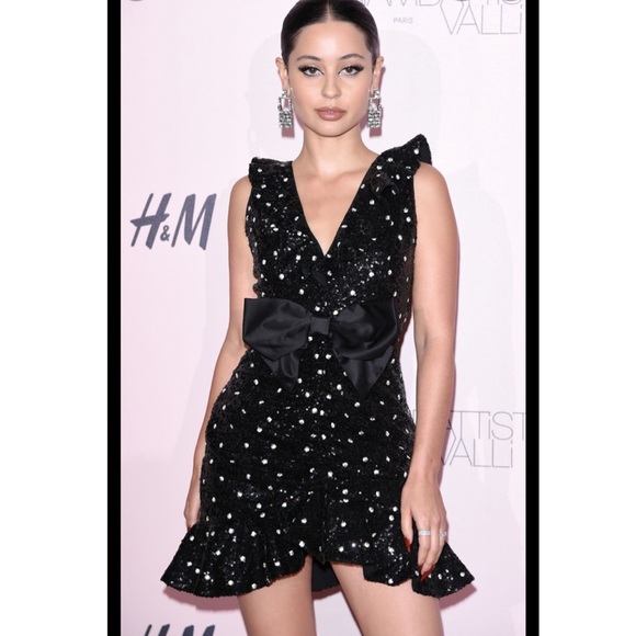 Giambattista Valli Dresses & Skirts - Giambattista Valli X H&M Sequined Dress Sz 6 US